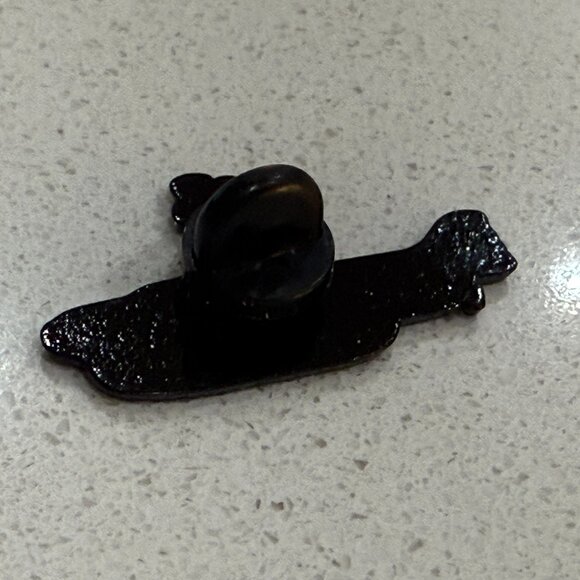 BEATLES Badge Pin YELLOW SUBMARINE - Picture 3 of 5